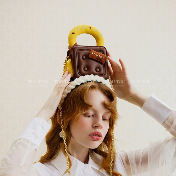 Super Cute!!! Chocolate Crossbody Bag!!!! - Picture 4 of 6